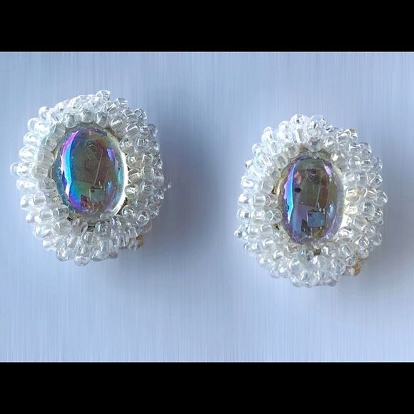 White iridescent hand beaded pierced earrings fabulous colors and artist design - Picture 7 of 15